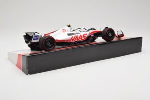 Haas VF-22 #47 M. Schumacher Bahrain GP 2022 Minichamps 1:18 147220147 Метал — снимка 3 от 7