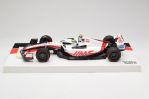 Haas VF-22 #47 M. Schumacher Bahrain GP 2022 Minichamps 1:18 147220147 Метал