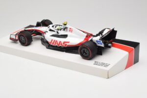Haas VF-22 #47 M. Schumacher Bahrain GP 2022 Minichamps 1:18 147220147 Метал — снимка 5 от 7