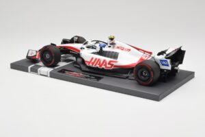 Haas VF-22 #47 M. Schumacher Brazilian GP 2022 Minichamps 1:18 117222147 Смола — снимка 5 от 7