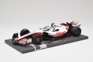 Haas VF-22 #47 M. Schumacher British GP 2022 Minichamps 1:18 117221047 Смола — снимка 2 от 7