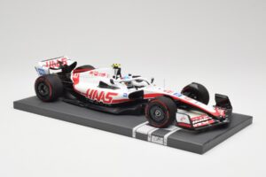 Haas VF-22 #47 M. Schumacher British GP 2022 Minichamps 1:18 117221047 Смола — снимка 4 от 7