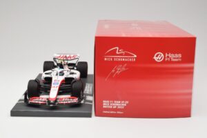 Haas VF-22 #47 M. Schumacher British GP 2022 Minichamps 1:18 117221047 Смола — снимка 6 от 7