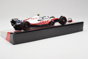 Haas VF-22 #47 M. Schumacher British GP Points 2022 Minichamps 1:18 147221047 Метал — снимка 3 от 6