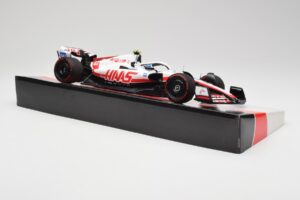 Haas VF-22 #47 M. Schumacher British GP Points 2022 Minichamps 1:18 147221047 Метал — снимка 4 от 6