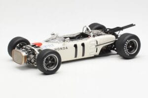 Honda RA272 #11 R. Ginther Mexican Grand Prix 1965 AUTOart 1:18 86597 Метал — снимка 2 от 8