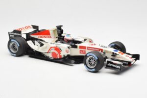 Honda Racing Team RA106 #12 J. Button F1 2006 Minichamps 1:18 100060012 Метал — снимка 4 от 6