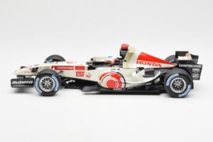 Honda Racing Team RA106 #11 R. Barrichello F1 2006 Minichamps 1:18 100060011 Метал — снимка 3 от 6