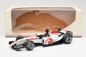 Honda RA106 Honda Racing Team R. Barrichello F1 Showcar 2006 Minichamps 1:18 08MF1-06B-CRB18 Метал — снимка 6 от 6