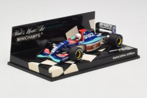 Jordan Hart 192 #32 S. Modena Race Car 1992 Minichamps 1:43 400920032 Метал — снимка 2 от 5