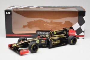 Lotus Renault GP R31 #10 B. Senna F1 2011 Minichamps 1:18 150110079-C1 Метал — снимка 7 от 7