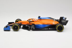 McLaren MCL35M #3 D. Ricciardo Bahrain GP 2021 Minichamps 1:18 530211803 Метал — снимка 3 от 7