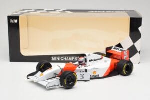 McLaren Ford MP4/8 #7 M. Andretti European GP 1993 Minichamps 1:18 530931827 Смола — снимка 6 от 7