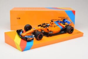 McLaren MCL33 Renault #14 F. Alonso Abu Dhabi GP 2018 Minichamps 1:18 533183914 Смола — снимка 7 от 7