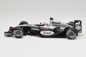 McLaren MP4/19 Mercedes K. Raikkonen F1 2004 Minichamps 1:18 530041806 Метал — снимка 3 от 7