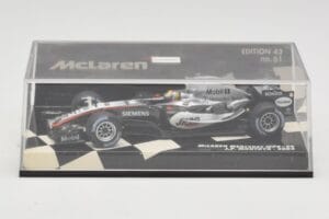 McLaren Mercedes MP4-20 #10 J-P. Montoya Race Car 2005 Minichamps 1:43 530054310 Метал — снимка 5 от 5