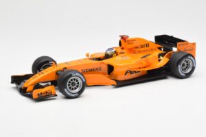 McLaren MP4-20 Mercedes P. de la Rosa Interim Test Car 2006 Minichamps 1:18 530061894 Метал