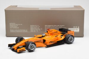 McLaren Mercedes MP4-20 P. de la Rosa F1 Test Car 2005 Minichamps 1:18 B66962343 Метал — снимка 6 от 6