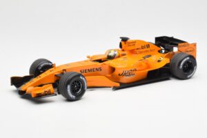 McLaren MP4-21 Mercedes #4 J.P. Montoya Interim Livery 2006 Minichamps 1:18 530061874 Метал