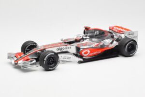 McLaren MP4-21 Mercedes #4 J-P. Montoya Showcar 2006 Minichamps 1:18 MONTOYA002 Метал