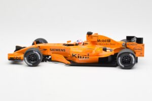 McLaren MP4-21 Mercedes #3 K. Raikkonen Interim Livery 2006 Minichamps 1:18 530061873 Метал — снимка 3 от 6