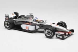 McLaren MP4/13 #8 M. Hakkinen F1 World Champion 1998 Minichamps 1:18 18690008 Метал — снимка 4 от 7