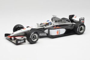 McLaren MP4/13 #8 M. Hakkinen F1 World Champion 1998 Minichamps 1:18 18690008 Метал