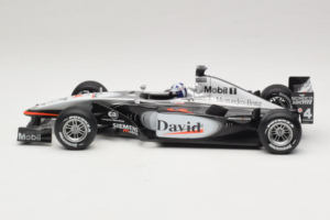 McLaren MP4-16 Mercedes #3 D. Coulthard F1 2001 Hot Wheels 1:18 50199 Метал — снимка 3 от 6