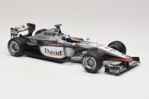 McLaren MP4-16 Mercedes #3 D. Coulthard F1 2001 Hot Wheels 1:18 50199 Метал — снимка 4 от 6