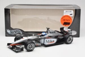 McLaren MP4-16 #4 M. Häkkinen F1 2001 Hot Wheels 1:18 50198 Метал — снимка 6 от 6