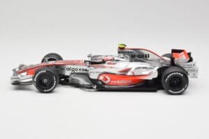 McLaren MP4-22 #2 L. Hamilton Canadian GP Winner 2007 Minichamps 1:18 530071822 Метал — снимка 3 от 6