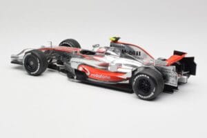 McLaren MP4-22 #2 L. Hamilton Canadian GP Winner 2007 Minichamps 1:18 530071822 Метал — снимка 5 от 6