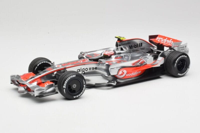 McLaren MP4-22 #2 L. Hamilton Canadian GP Winner 2007 Minichamps 1:18 530071822 Метал