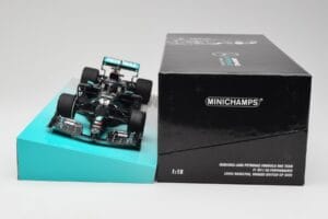Mercedes AMG Petronas W11 #44 L. Hamilton Winner British GP 2020 Minichamps 1:18 113200444 Метал — снимка 6 от 7