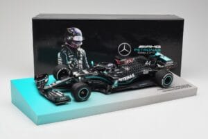 Mercedes AMG Petronas W11 #44 L. Hamilton Winner British GP 2020 Minichamps 1:18 113200444 Метал — снимка 7 от 7