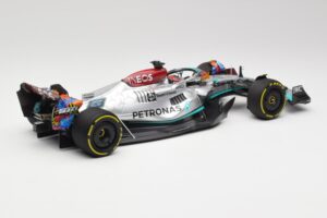 Mercedes AMG W13 E Performance Petronas #63 G. Russell Miami GP 2022 Minichamps 1:18 110220563 Метал — снимка 2 от 7