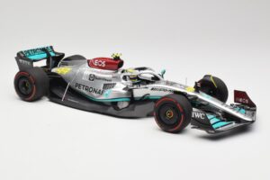Mercedes AMG W13 E Performance Petronas #44 L. Hamilton Spanish GP 2022 Minichamps 1:18 110220044 Метал — снимка 4 от 7