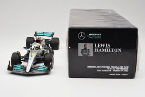 Mercedes AMG W13 E Performance Petronas #44 L. Hamilton Spanish GP 2022 Minichamps 1:18 110220044 Метал — снимка 6 от 7