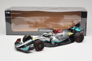 Mercedes AMG W13 E Performance Petronas #44 L. Hamilton Spanish GP 2022 Minichamps 1:18 110220044 Метал — снимка 7 от 7