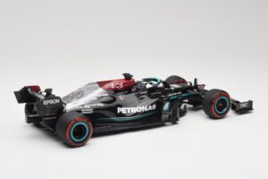Mercedes AMG W12 Petronas #44 L. Hamilton Spanish GP 100th Pole 2021 Minichamps 1:18 110210444 Смола — снимка 2 от 7