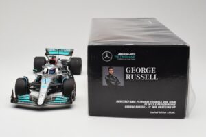 Mercedes AMG W13 E Performance Petronas #63 G. Russell Brazilian GP 1st Win 2022 Minichamps 1:18 110222163 Смола — снимка 6 от 7