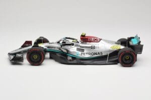 Mercedes AMG W13 E Performance Petronas #44 L. Hamilton Brazilian GP 2022 Minichamps 1:18 110222144 Смола — снимка 3 от 7