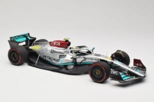 Mercedes AMG W13 E Performance Petronas #44 L. Hamilton Brazilian GP 2022 Minichamps 1:18 110222144 Смола — снимка 4 от 7
