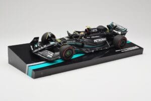 Mercedes AMG W14 E Performance Petronas #44 L. Hamilton Australian GP 2023 Minichamps 1:18 113230144 Смола — снимка 2 от 7