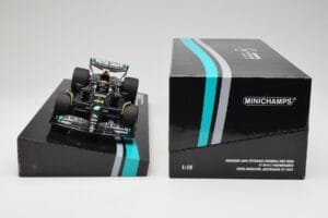 Mercedes AMG W14 E Performance Petronas #44 L. Hamilton Australian GP 2023 Minichamps 1:18 113230144 Смола — снимка 6 от 7