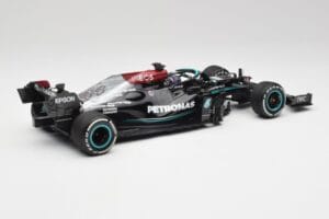 Mercedes AMG W12 #44 L. Hamilton Bahrain GP 2021 Minichamps 1:18 110210144 Метал — снимка 2 от 7