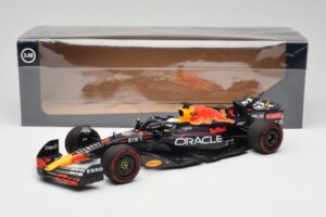 Oracle Red Bull Racing RB18 #1 M. Verstappen Winner Belgian GP 2022 Minichamps 1:18 110221401 Метал — снимка 7 от 7