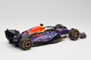 Oracle Red Bull Racing RB19 #33 M. Verstappen Las Vegas GP Winner 2023 Minichamps 1:18 110232201 Смола — снимка 2 от 7