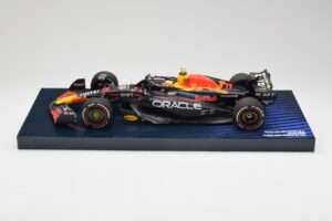 Red Bull Racing RB19 #11 S. Perez Winner Saudi Arabian GP 2023 Minichamps 1:18 113230111 Метал
