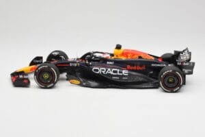 Oracle Red Bull Racing RB20 #1 M. Verstappen Winner Bahrain GP 2024 Minichamps 1:18 110240101 Метал — снимка 3 от 7